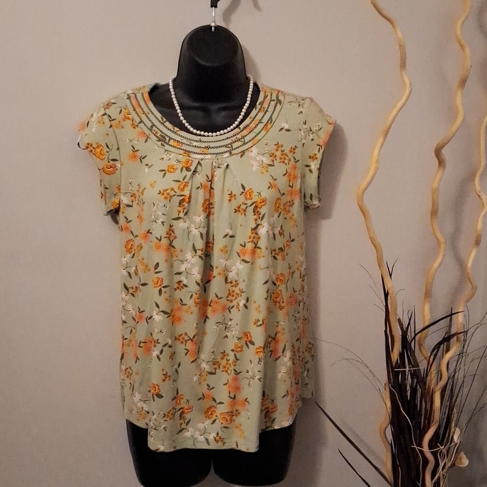 DANIEL RAINN Petite Small floral blouse nwt